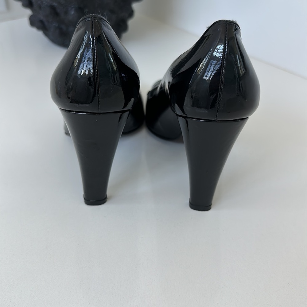 Stuart Weitzman Open Toe Pump. - image 2